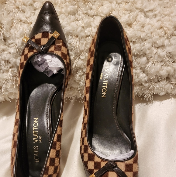 Louis Vuitton Mohair Damier Pointy-toe pumps - Picture 2 of 11
